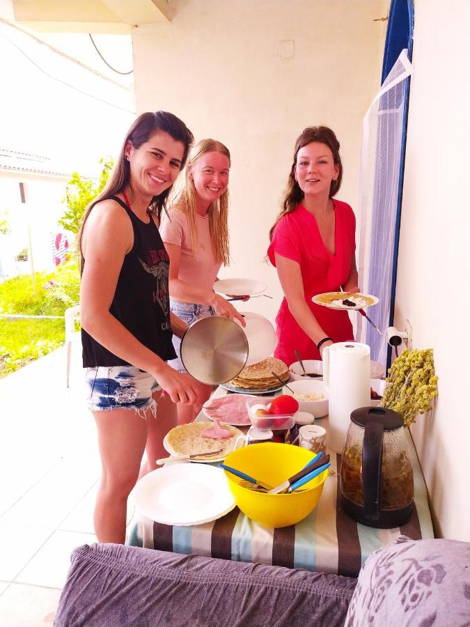 Pinegroove Hostel Vlora Экстерьер фото