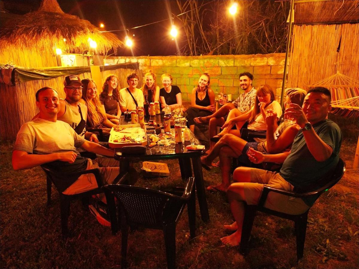 Pinegroove Hostel Vlora Экстерьер фото