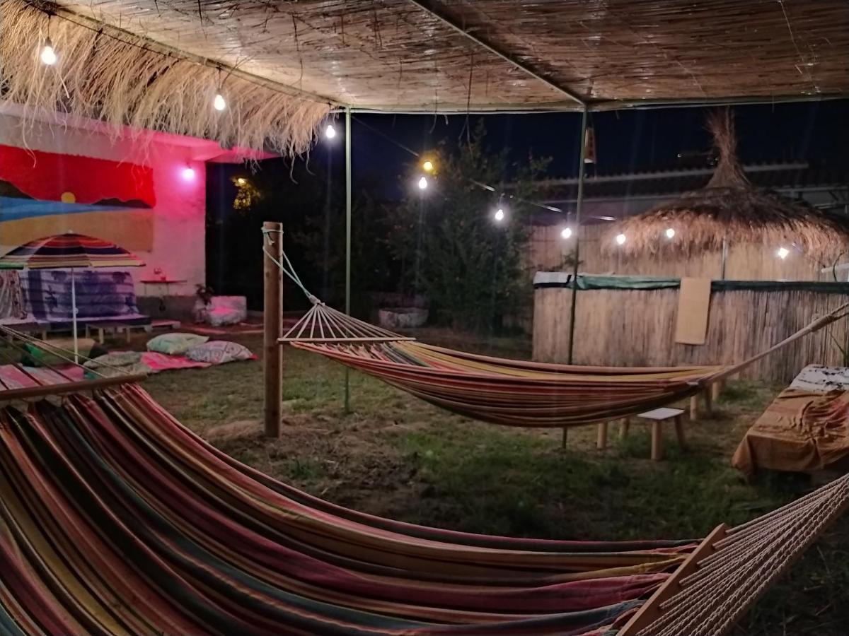 Pinegroove Hostel Vlora Экстерьер фото