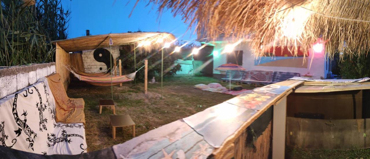Pinegroove Hostel Vlora Экстерьер фото