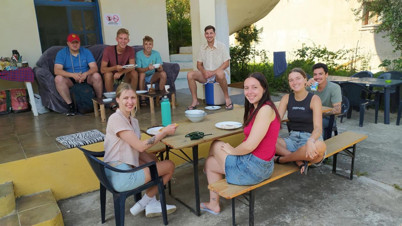 Pinegroove Hostel Vlora Экстерьер фото