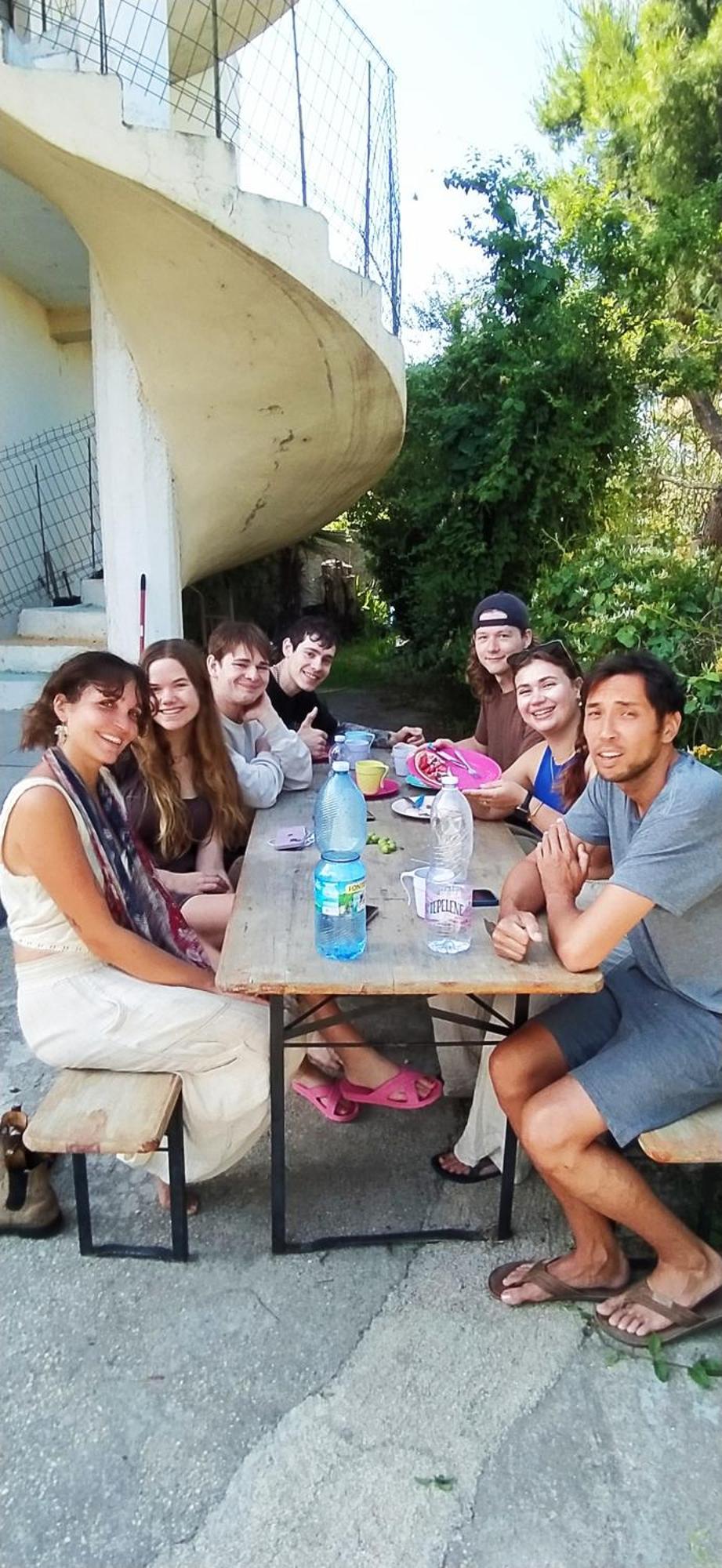 Pinegroove Hostel Vlora Экстерьер фото